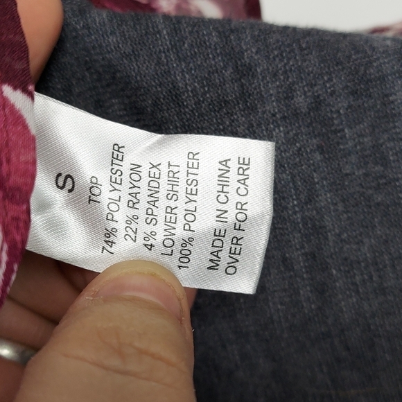 Women's Layered Top by Fortune & Ivy size small - Picture 4 of 5